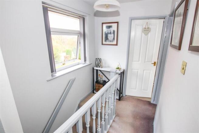 FIRST FLOOR LANDING