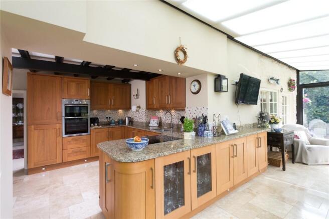 Kitchen/Dining