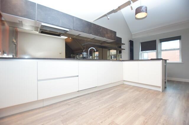 1 bed Apartment to rent Image 5