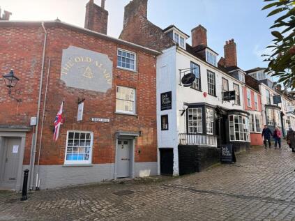 8 Quay Hill, Lymington, SO41
