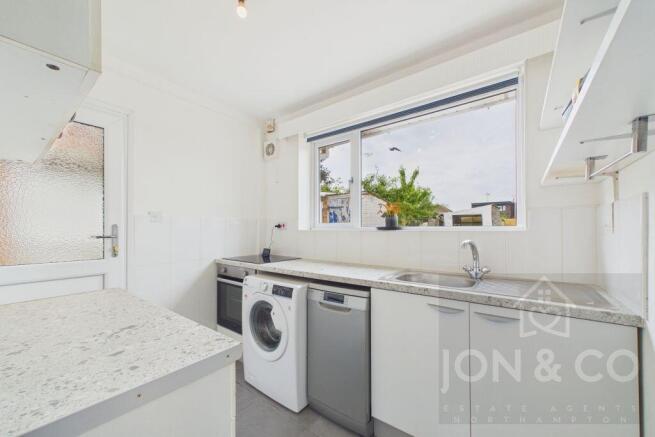Ryland Road | Moulton | NN3 photo 4