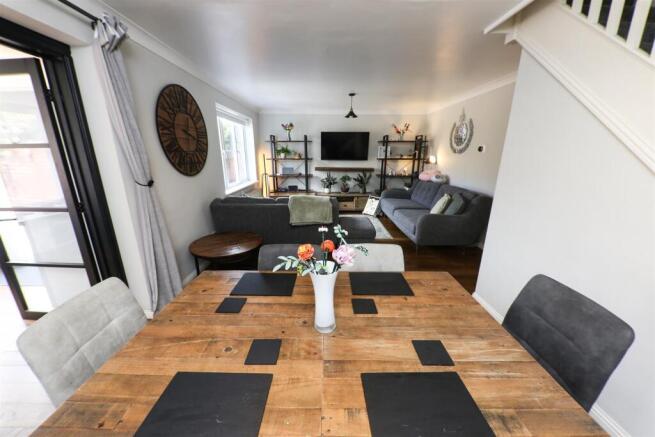 3 bed Detached for sale Image 11