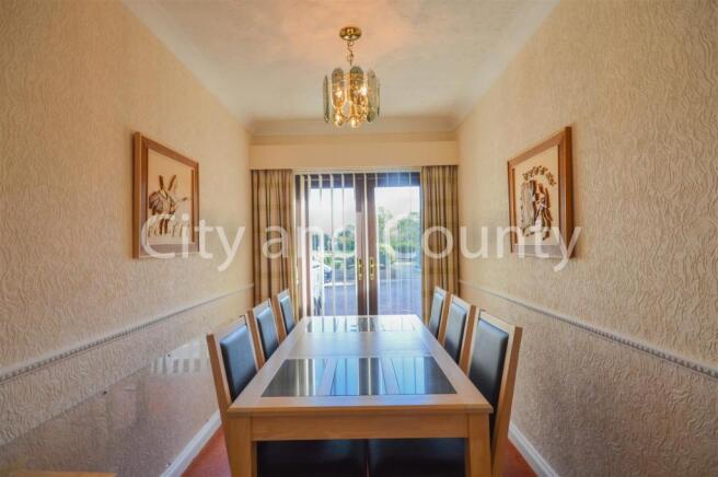 Dining room.jpg