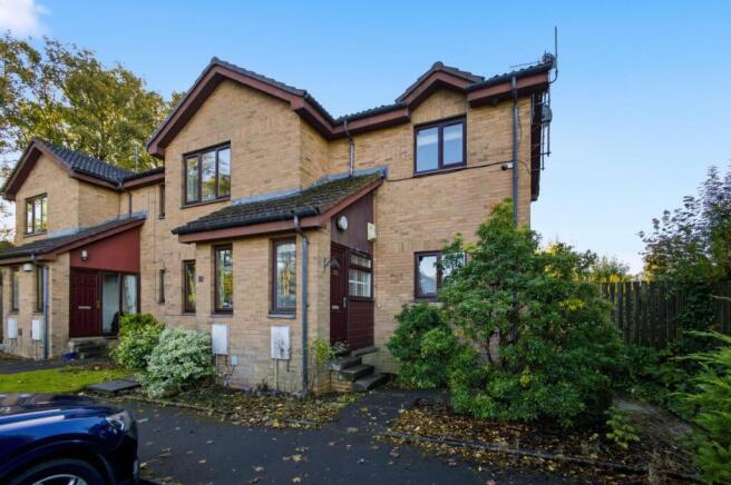2-bed flat on Silvan Place, Clarkston, G76, £150,000