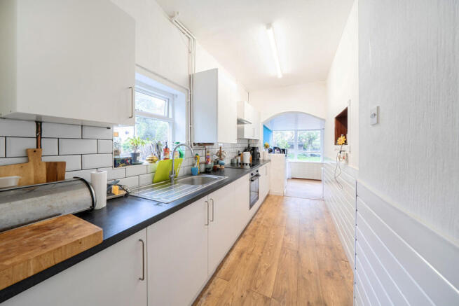 1447837-3-69e6610...