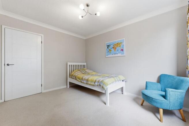 2 bed Flat for sale Image 12