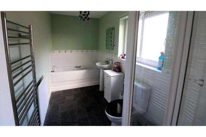 Master En-suite
