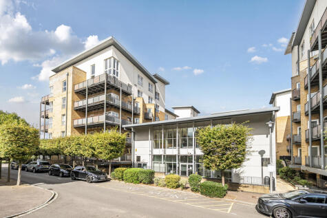 Metropolitan Station Approach, Watford, Hertfordshire