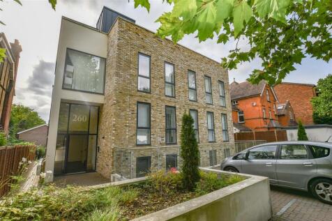 London Road, Avalon House, AL1