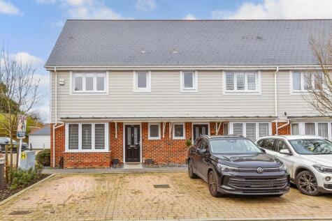 Chapman Close, Snodland, Kent