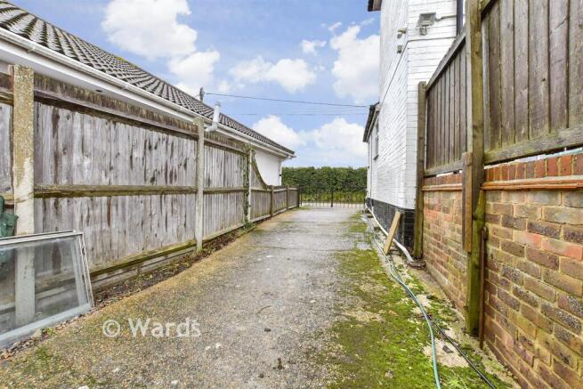Driveway/Parking