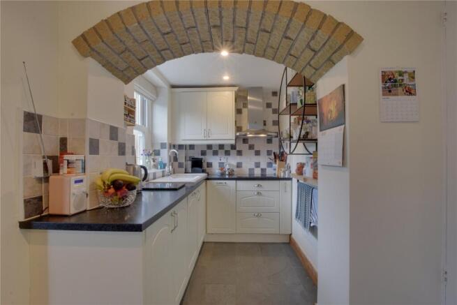 2 bed Semi-Detached for sale Image 6