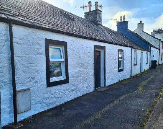 Urrview, 13 Victoria Street, Kirkpatrick Durham - 