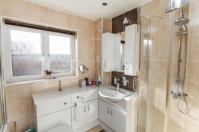 Family Bathroom.jpg