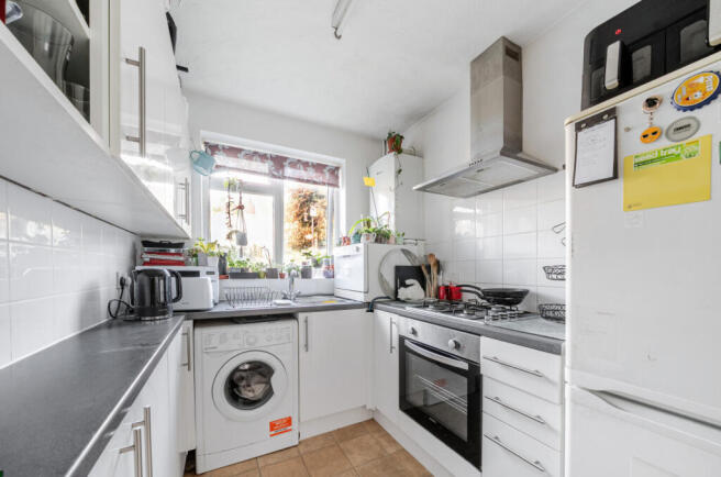 1436629-12-69cec3...