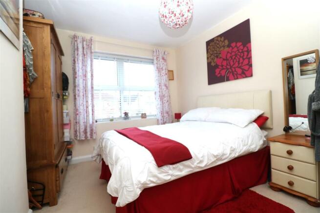 BEDROOM !.JPG