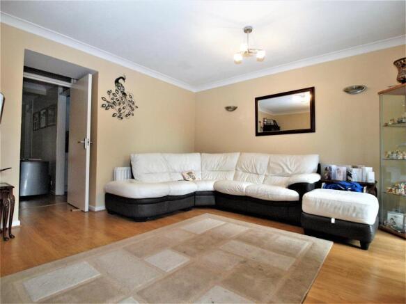 Lounge.01.jpg