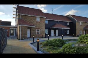 Flat 1, Nayland Court, Market Place, Romford RM1 3EF