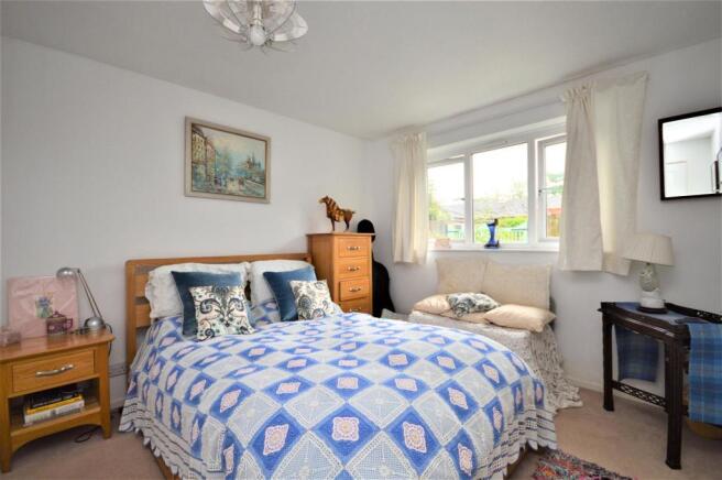 Bedroom 2 Crossway.JPG