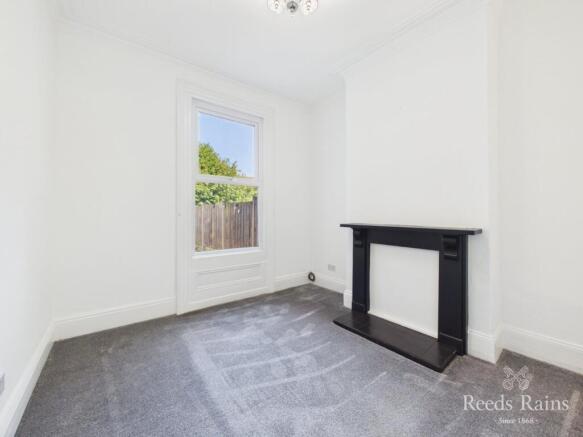 3 bed Terraced to rent Image 5