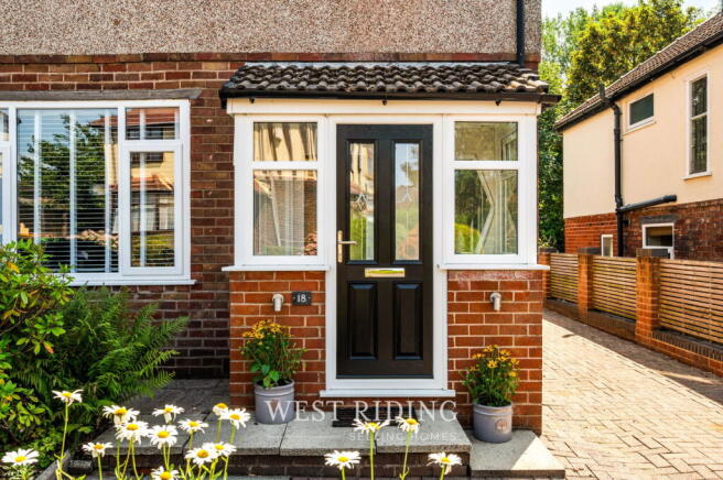 3 bed Semi-Detached for sale Image 8