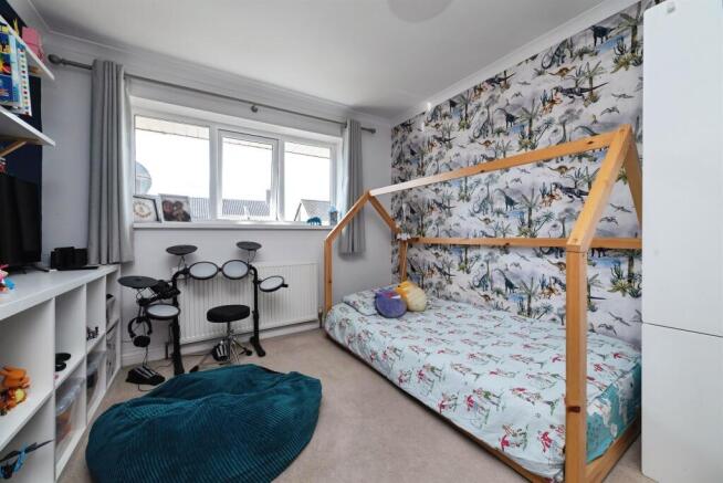 3 bed Terraced for sale Image 9