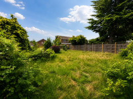Hurst Gate, Portsmouth Road, Godalming GU8 5HH