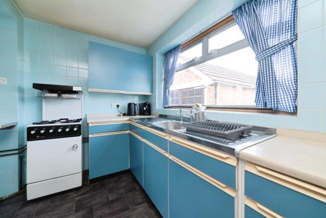 3 bed Semi-Detached for sale Image 9