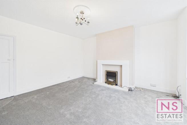 3 bed Terraced for sale Image 6