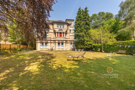 Bourne Close, Bournemouth, BH2