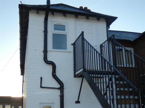 21a Station Road Rear Access.JPG