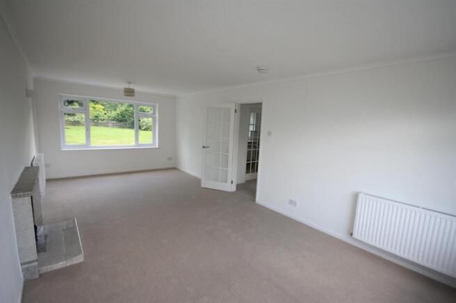6 South Mill Close T