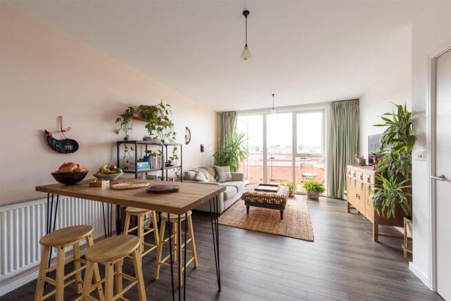 Marlowe Road, E17