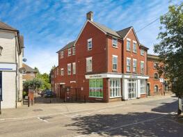 25, Riverside Place, Fordingbridge SP6 1RR