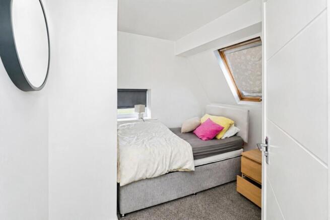 4 bed Detached for sale Image 8