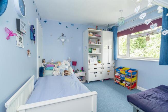 6 Taylors Turn Bedroom 2.jpg
