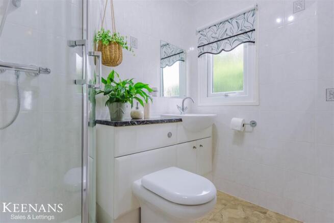 2 bed Park Home for sale Image 7