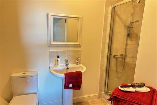 2 bed Flat for sale Image 6