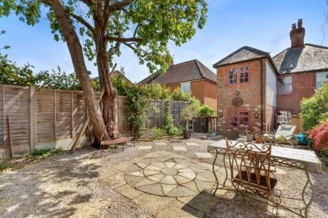 Church Road, Seer Green, HP9