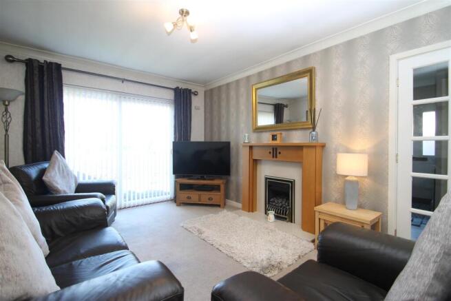 sitting room 1.JPG