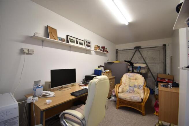 Garage/Study