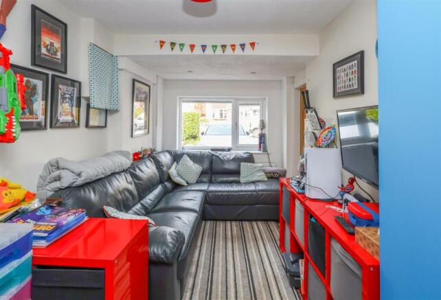 Play room (1).jpg