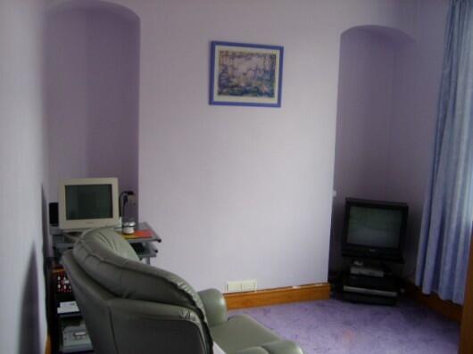 SITTING ROOM