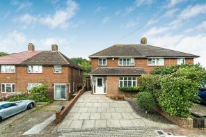 37, Brow Crescent, Orpington BR5 4LL