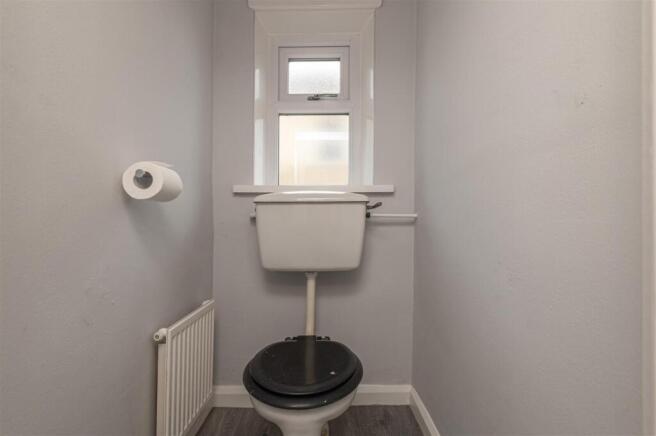 3 bed Semi-Detached for sale Image 9