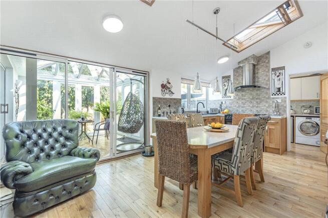 Kitchen/Dining Room