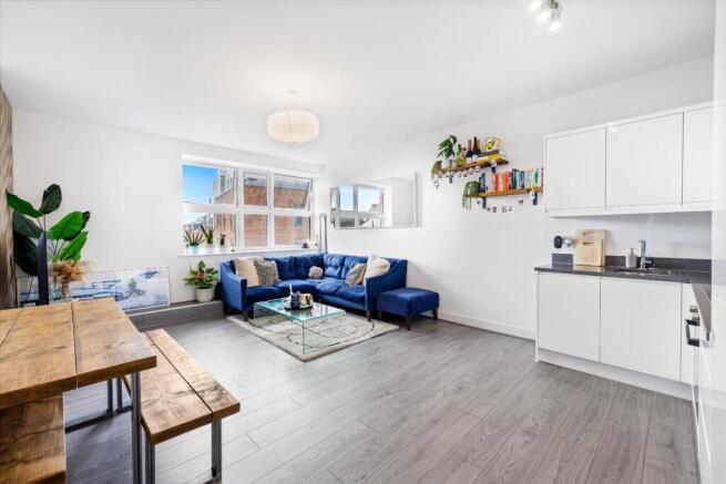 Flat 23, The Pinnacle Full Res-4.jpg