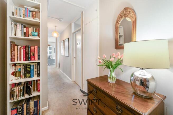 39 Warwick Crest, Arthur Road, B15 2LH_02943.jpg