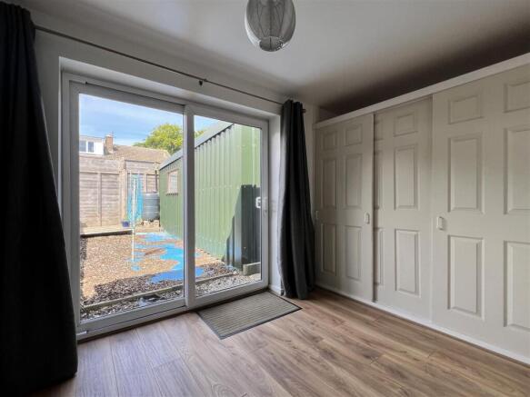 2 bed Semi-Detached Bungalow for sale Image 4