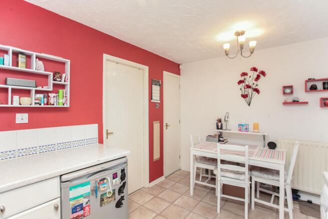 Kitchen / Dining Roo